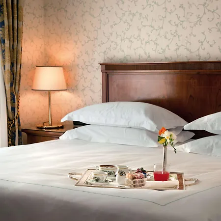 Hotel Grand Santa Lucia 4*