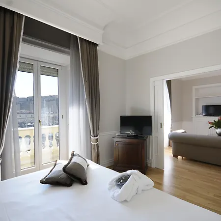 Grand Santa Lucia 4* Naples