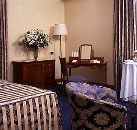 Grand Santa Lucia 4* Naples