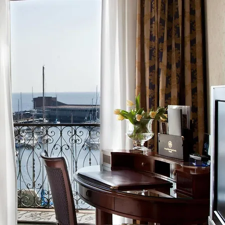 Grand Santa Lucia Hotel