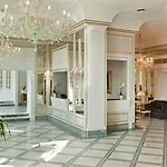 Hotel Grand Santa Lucia 4*