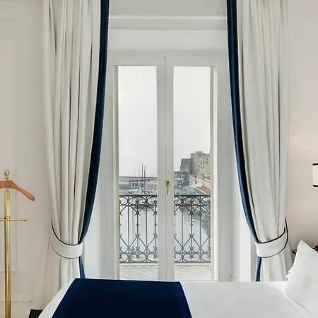 Grand Santa Lucia 4* Neapel
