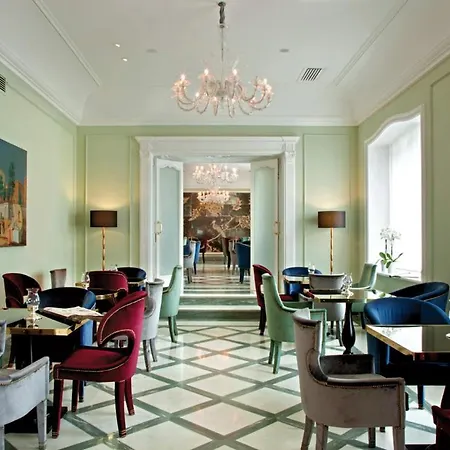Grand Santa Lucia Naples