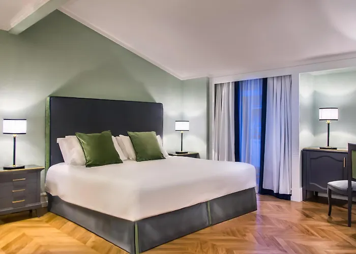 グランド サンタ ルチア ナポリ