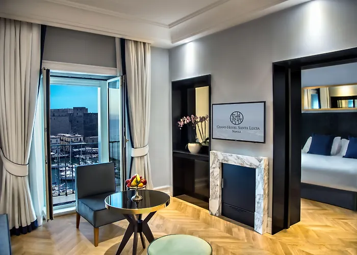 グランド サンタ ルチア ホテル ナポリ