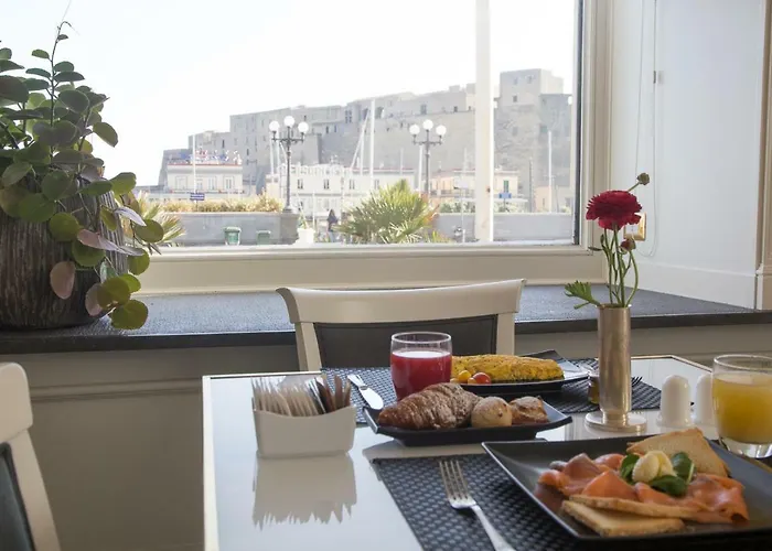 グランド サンタ ルチア ナポリ