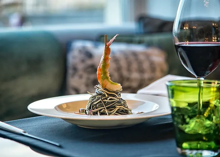 グランド サンタ ルチア 4* ナポリ