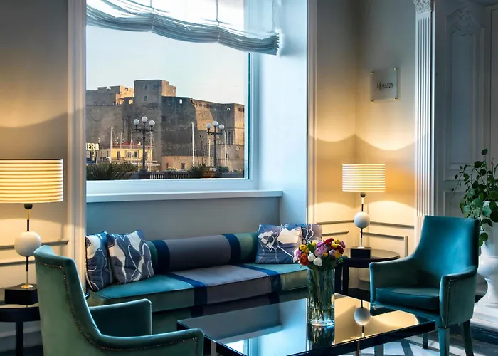 グランド サンタ ルチア 4* ナポリ