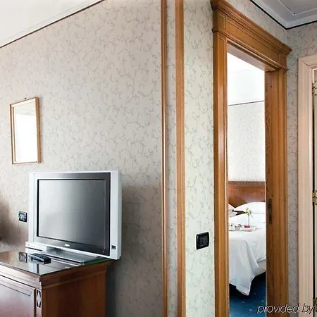 Hotel Grand Santa Lucia Naples