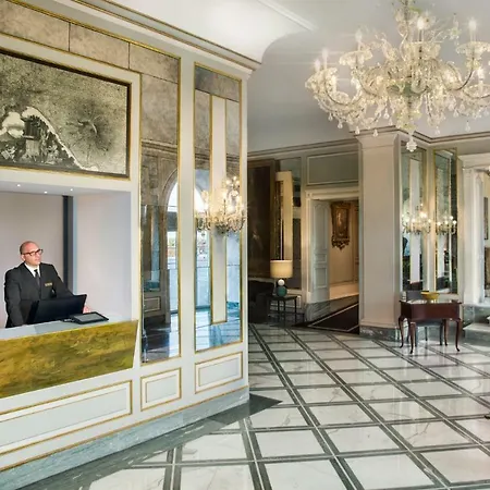 Hotel Grand Santa Lucia 4*